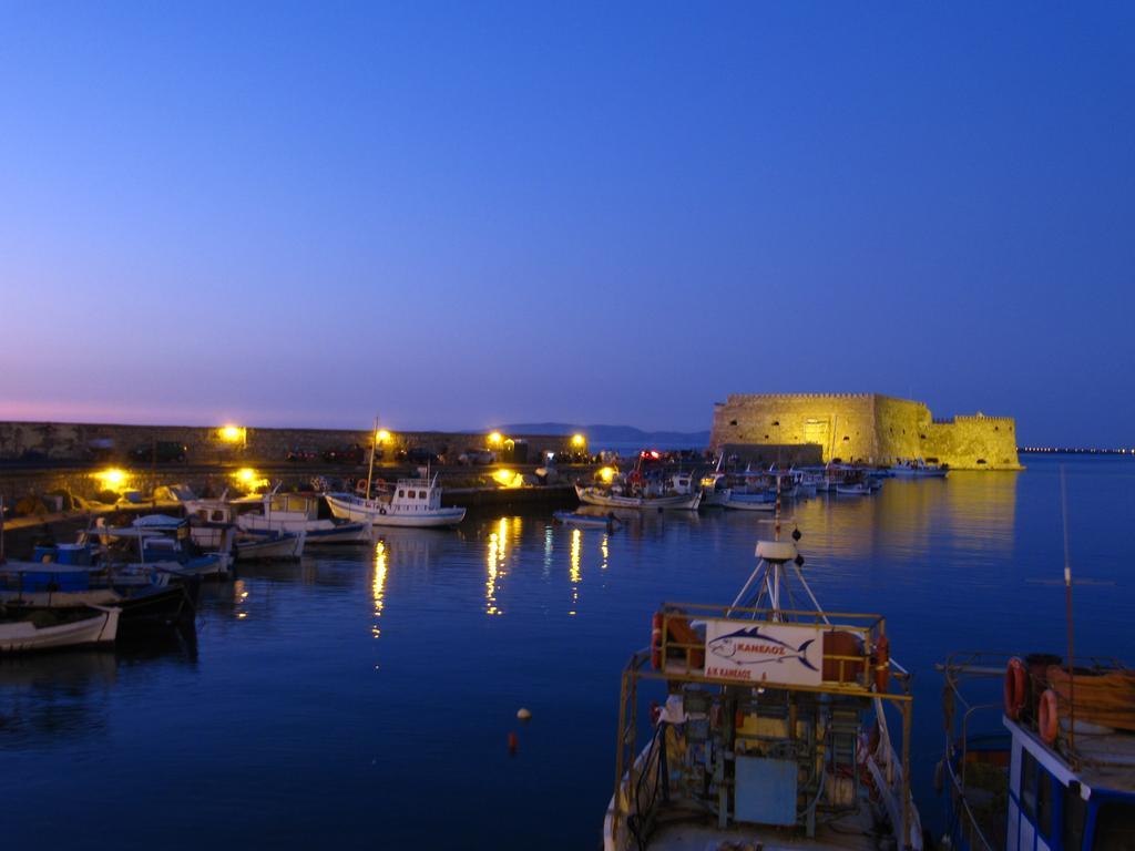 Athinaiko Hotel Heraklion  Exterior photo